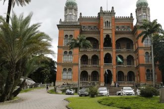 Justiça Federal manda derrubar perfis com desinformação sobre Fiocruz