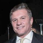 Mendonça vota para manter prisão de pai de Vorcaro; Gilmar pede vista