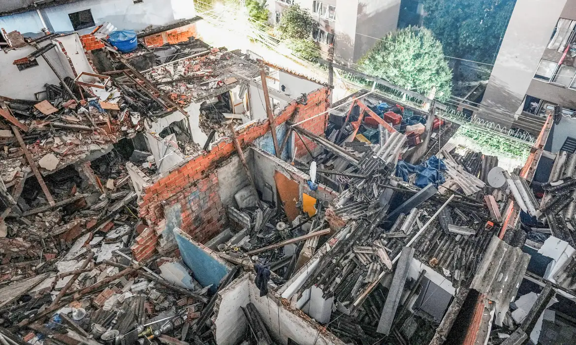SP: Ministério Público avalia extensão de danos causados por explosão
