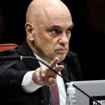 Moraes pede parecer da PGR sobre apreensão de arma de Bolsonaro