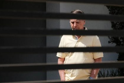 PM relata ao STF falha de sinal da tornozeleira de Bolsonaro