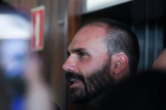 Por unanimidade, STF condena Eduardo Bolsonaro no caso do tarifaço
