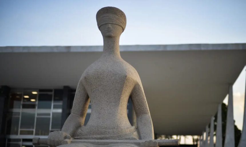 STF: sem salário e FGTS, terceirizados da comunicação entram em greve