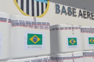 Brasil envia 690 mil doses de vacinas em ajuda à Venezuela