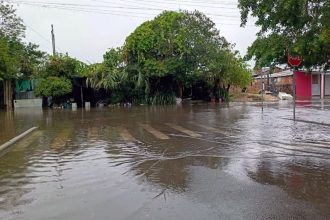 Inmet emite aviso vermelho de perigo para tempestades no Sul do país