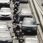 Justiça manda prefeitura de São Paulo liberar Uber Moto
