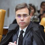 Mendonça autoriza PF a investigar repasses para filme sobre Bolsonaro