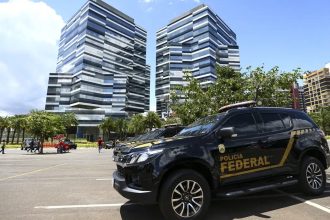 PF mira empresário suspeito de intimidar jornalistas no caso Master
