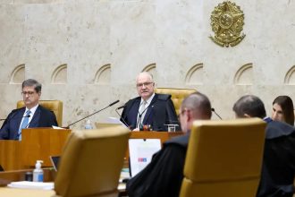 Fachin: críticas não fragilizam STF, mas fortalecem democracia