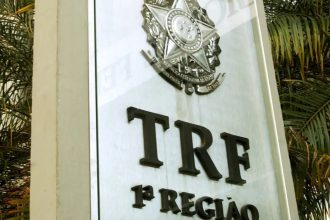 Desembargador mantém cobrança de imposto de exportação de petróleo