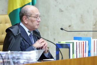 Gilmar Mendes critica vazamento seletivo de investigações no STF