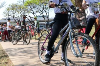Justiça aceita denúncia contra 5 acusados de matar ciclista no Rio