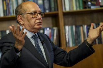 Mendes cita desequilíbrio eleitoral em afastamento de diretores da PF