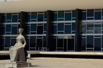STF: Segunda Turma tem maioria para afastar Andrei; Gilmar pede vista