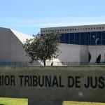 STJ suspende processos sobre aluguel de curta temporada em condomínios