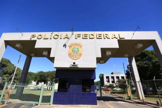 Sindicato de servidores da PF manifesta apoio a diretores afastados