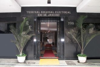 TRE-RJ cassa registro da candidatura do deputado estadual Val Ceasa