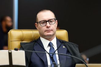 Zanin pede manifestação da Anatel sobre acesso à internet nas eleições