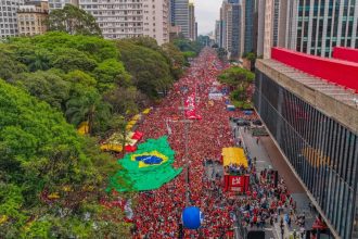 Campanha de Lula aciona TSE após post falso sobre comício na Paulista