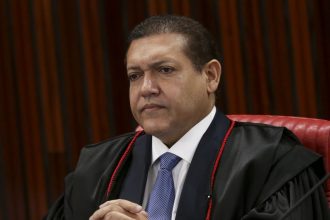 Decisão de Nunes Marques recoloca Deltan na disputa pelo Senado no PR