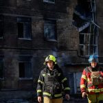 Drone russo atinge escola em Kiev; não há feridos, dizem autoridades