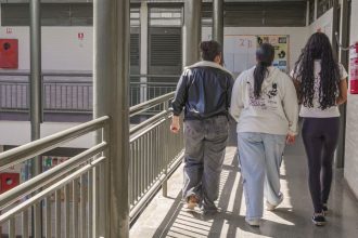 Fies 2026/2: instituições de ensino podem ofertar vagas remanescentes