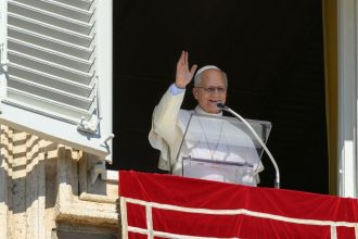 Papa está internado para retirada de nódulo no pulmão