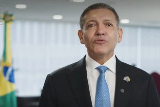 Presidente do TSE diz que voto é direito fundamental dos brasileiros