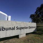 TSE manda suspender site que oferece criptomoedas por apoio a Flávio