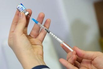 Vírus respiratórios ainda estão em alta no país, alerta Fiocruz